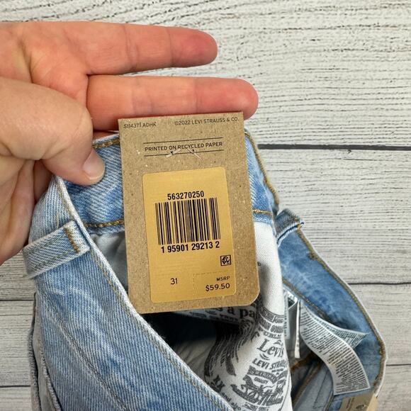 Levi's Women's 501 Light Wash Distressed High Waisted Denim Shorts Size 31 - Picture 8 of 8